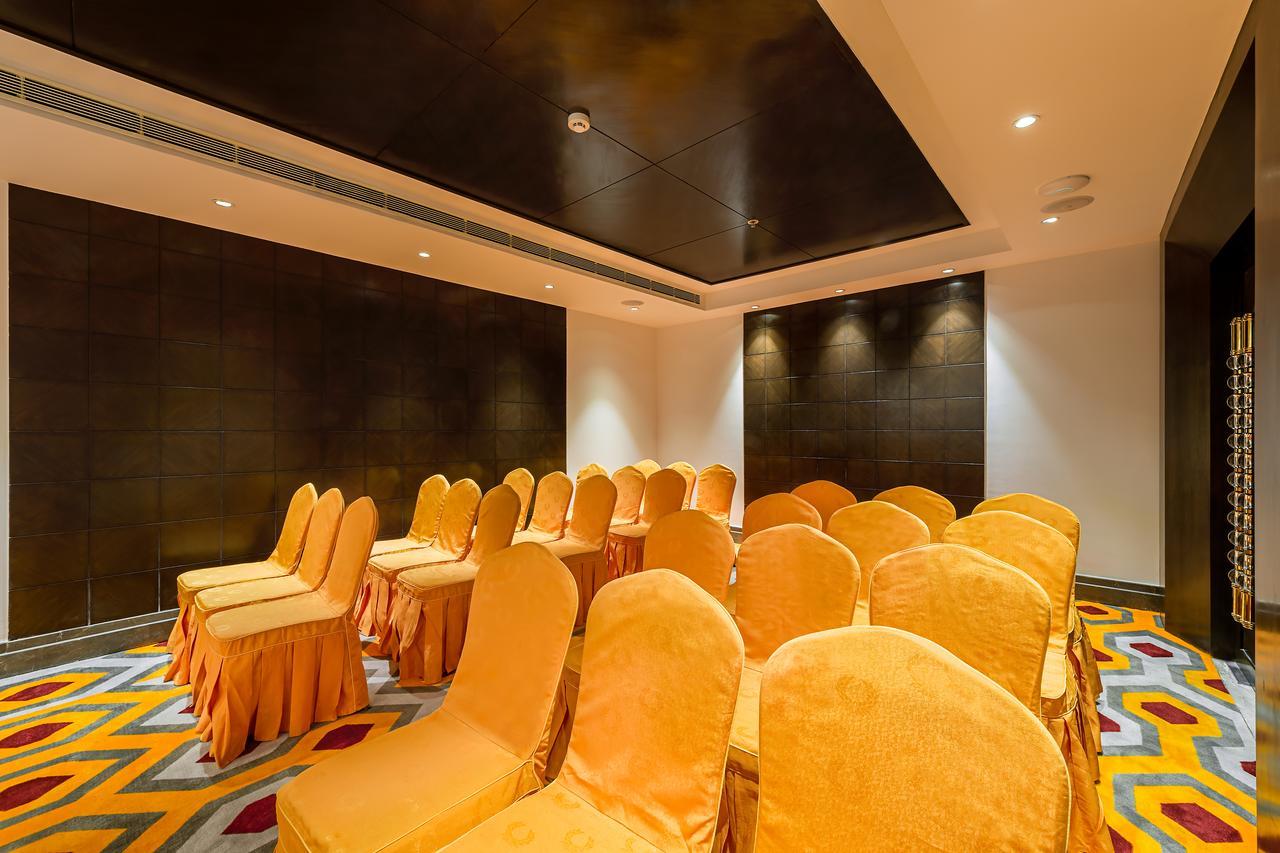 Tgi Grand Fortuna Hosur Exterior photo
