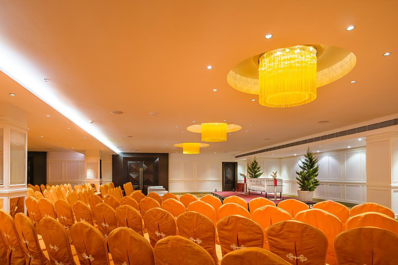 Tgi Grand Fortuna Hosur Exterior photo